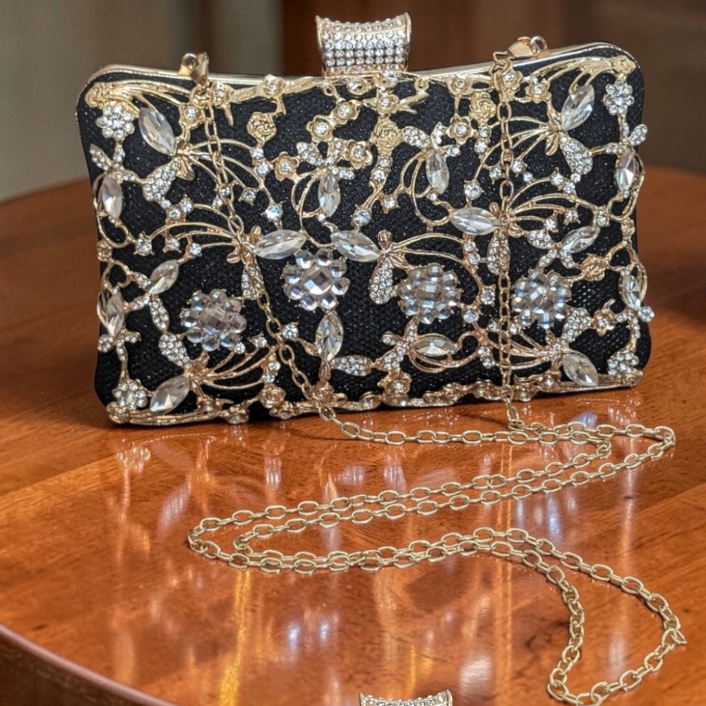 Dazzling Evening Rhinestone Embellished Evening Clutch With Gold Strap